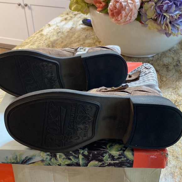 Roxy brown faux fur lined boots, size 9, good condition - Picture 9 of 12